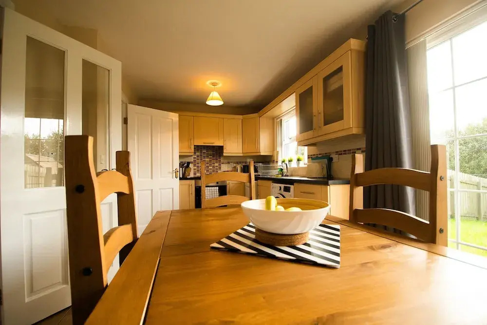 Modern Central Three Bedroom House