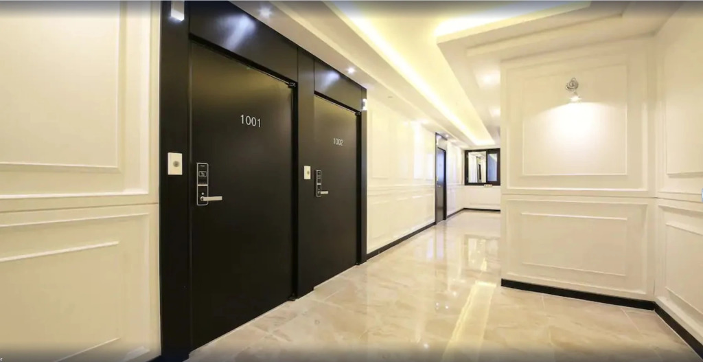 Premium Ava Hotel