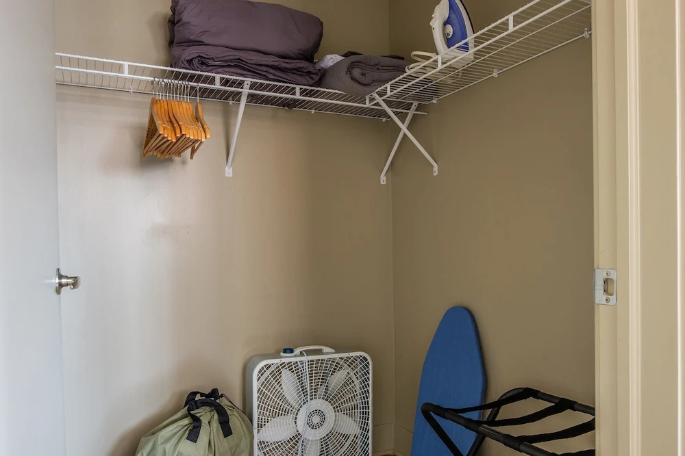 1 & 2 BR Apts w/ Gym, WiFi & Laundry by Frontdesk