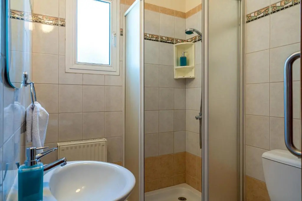 Melograno 3-BR Apt w/ Terrace in Larnaca