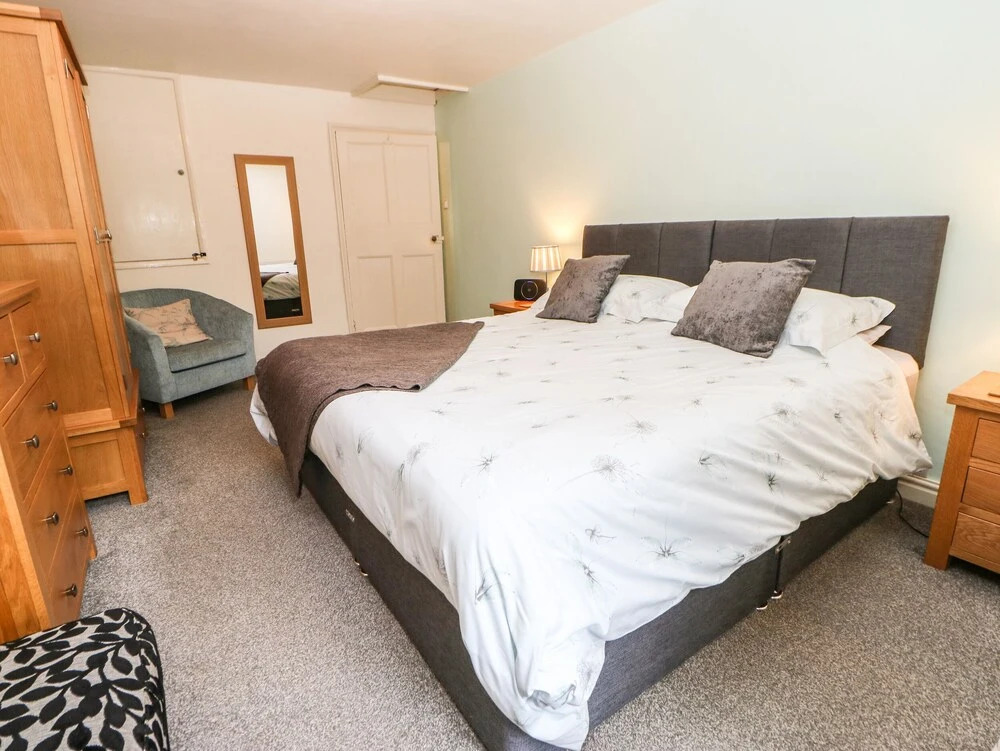 27 Bongate
