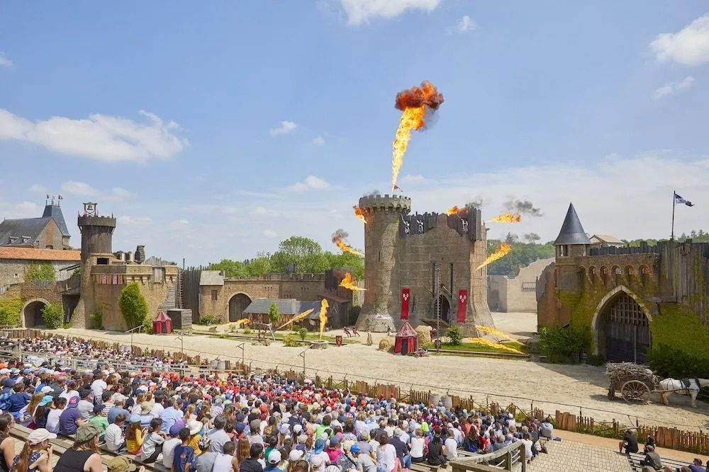 PUY DU FOU - Les Îles De Clovis + tickets