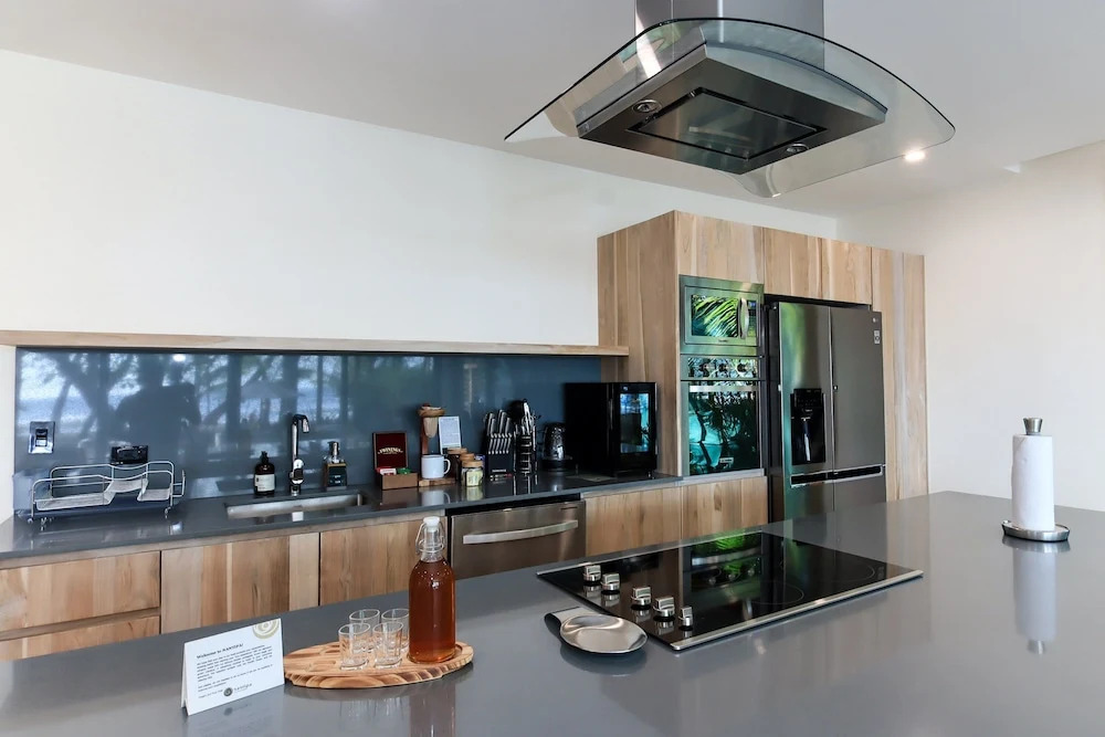 Luxury Beachfront Villa with private pool at Nantipa