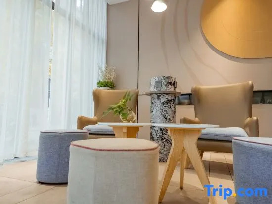 Homeinn · neo (Meishan Pengshan District Weiye Plaza Jinjiang University)