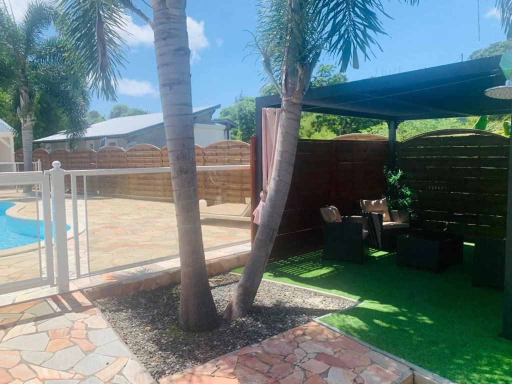Appartement d'une chambre avec piscine partagee jardin clos et wifi a Le Gosier a 2 km de la plage