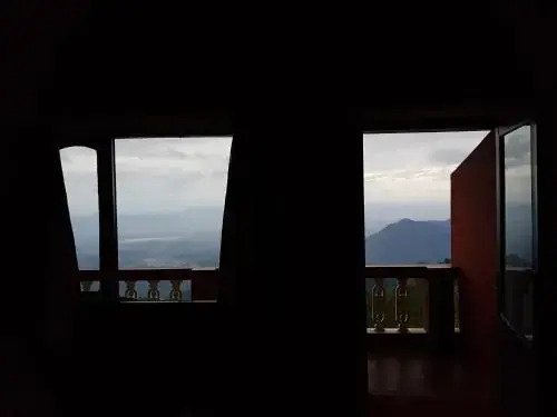 GreenLands Youth Hostel And International Tourist Home