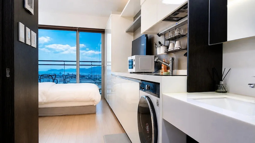 Yeongjong Shine Hotel