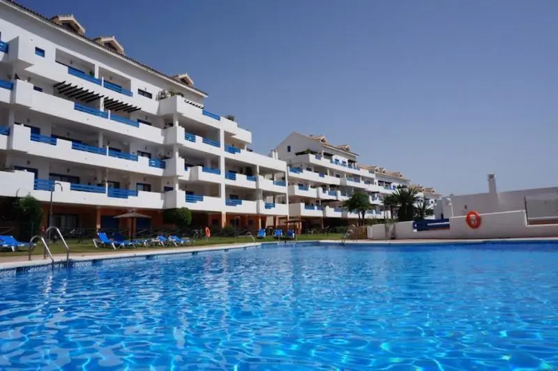 Duquesa suite and golf with a spectacular sea view