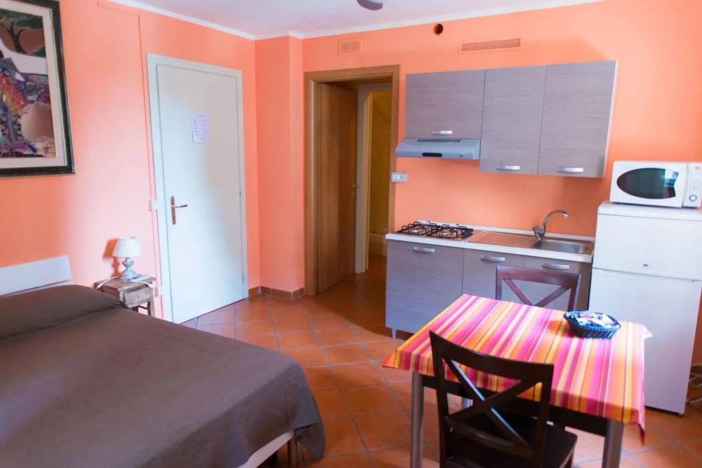 Al Cardinale Rooms & Studios