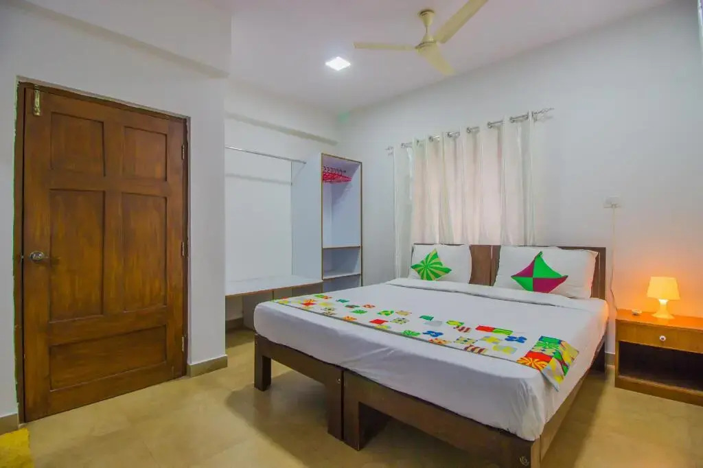 Super Collection O Holy Cross Home Stays