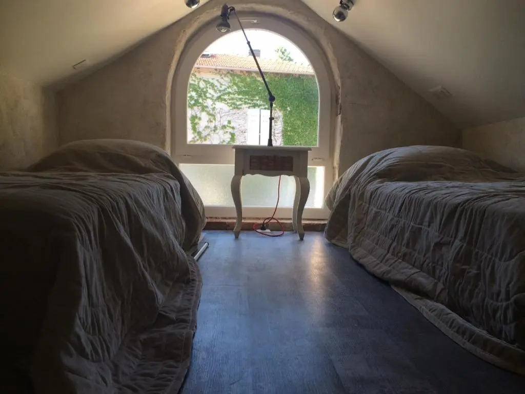 Domaine d'AROMM - Chambres d'hotes & gites - Piscine, Jacuzzi, Etangs & Animaux - Au calme