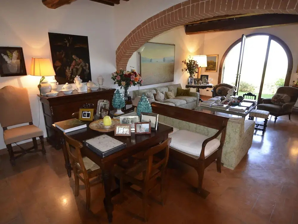Pleasant Villa In Valiano With Terrace, Garden, Sun-Loungers