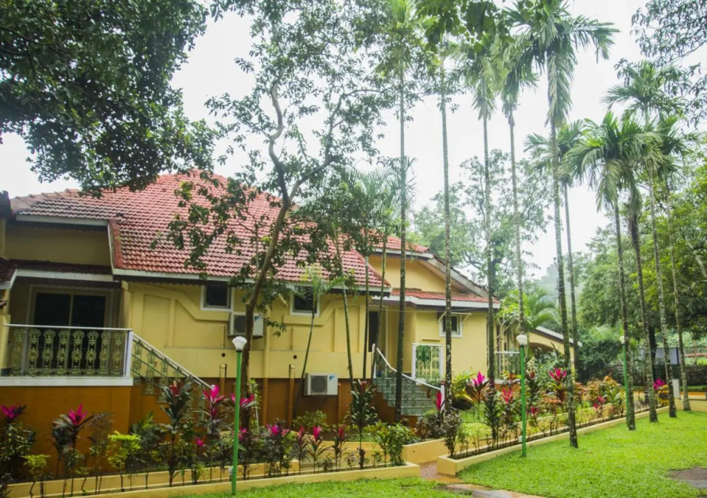 Zaras Resort Khandala