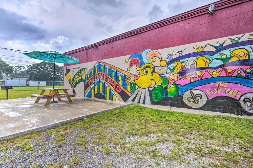 'the Float Yard' Pensacola Home w/ Pool Table