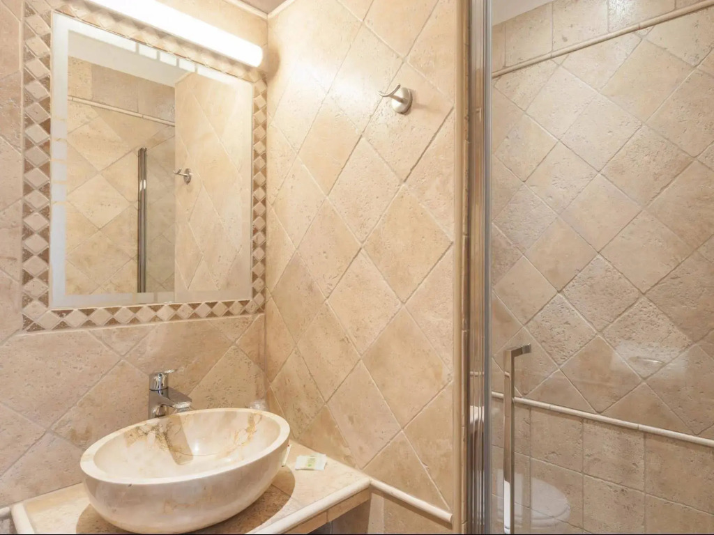 Logis Grand Hotel Bain