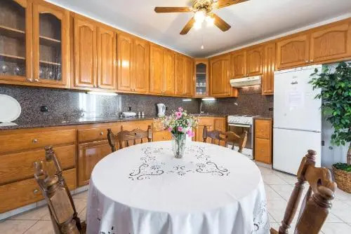 View Port Apartments