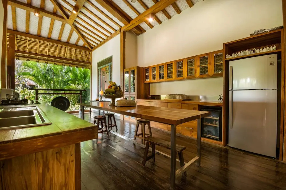 Bali Villa Near the Beach, 2041