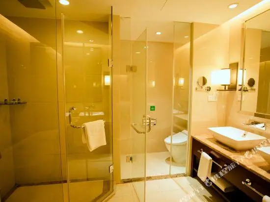 Huatinghu Shijiyuan International Hotel