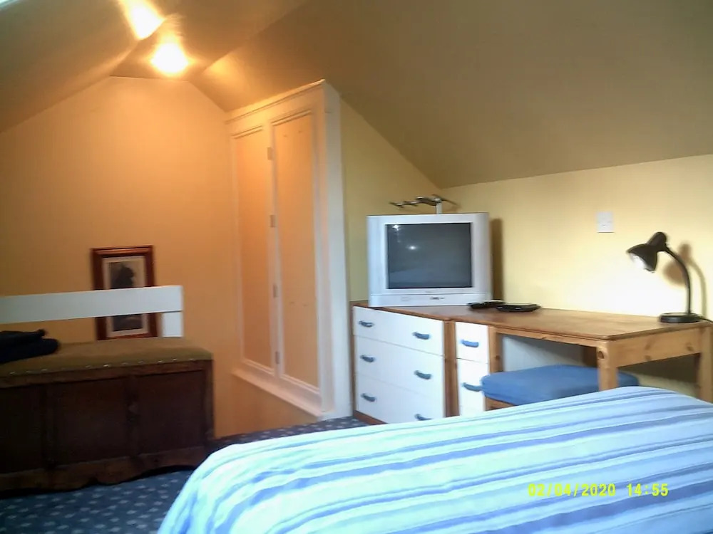 Wheatsheaf House Bed & Breakfast