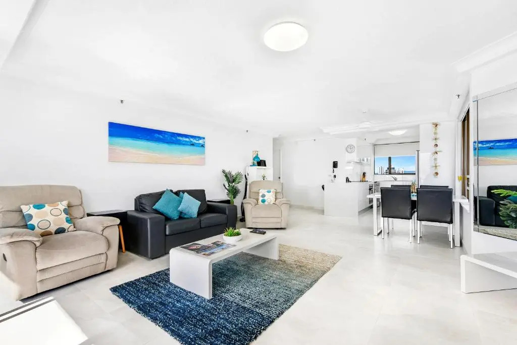 Surfers Century Oceanside Apartments