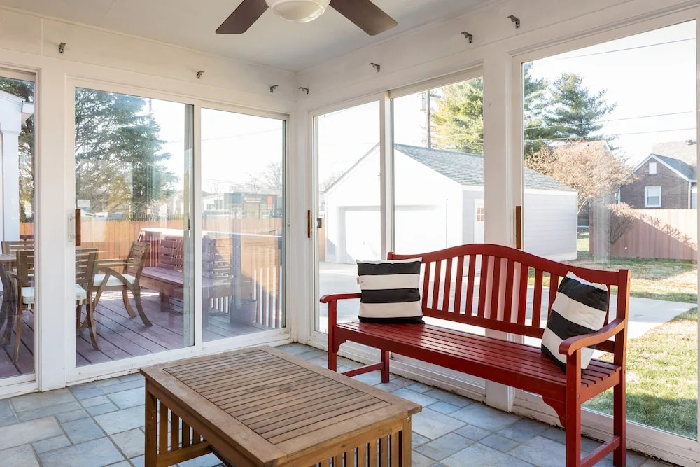 Spacious 6BR /2.5 Bath in Highlands!