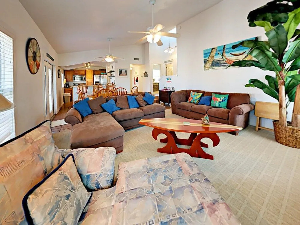 Split Level Stunner in Port Aransas by RedAwning