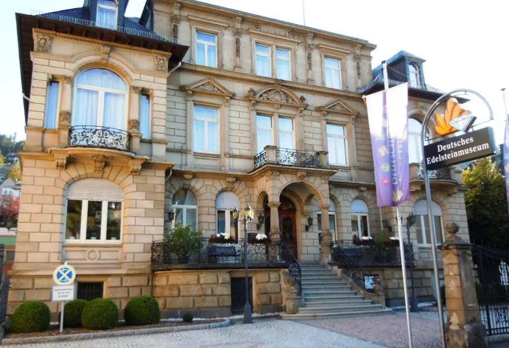 Opal Hotel