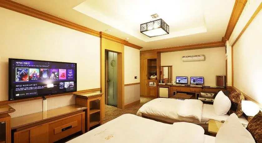 One 1 Motel