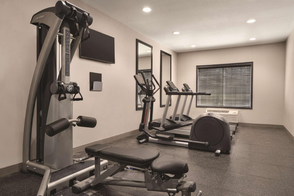 Country Inn & Suites by Radisson, Detroit Lakes