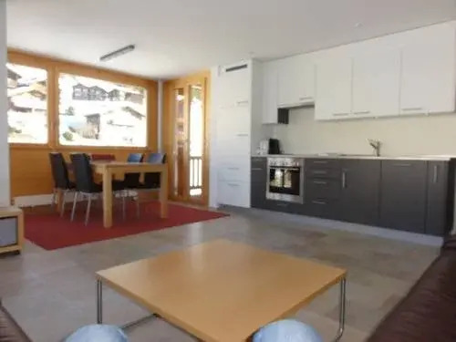 Bella Vista / Mönch - INH 25646