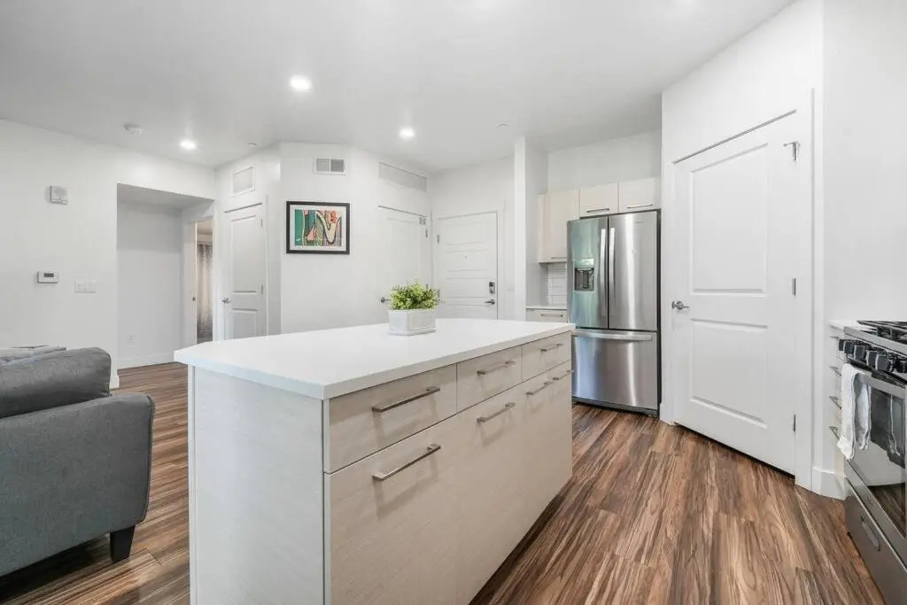 Luxe Downtown PentHouse with Amenities 76