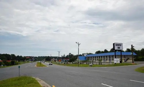 Bonifay Inn