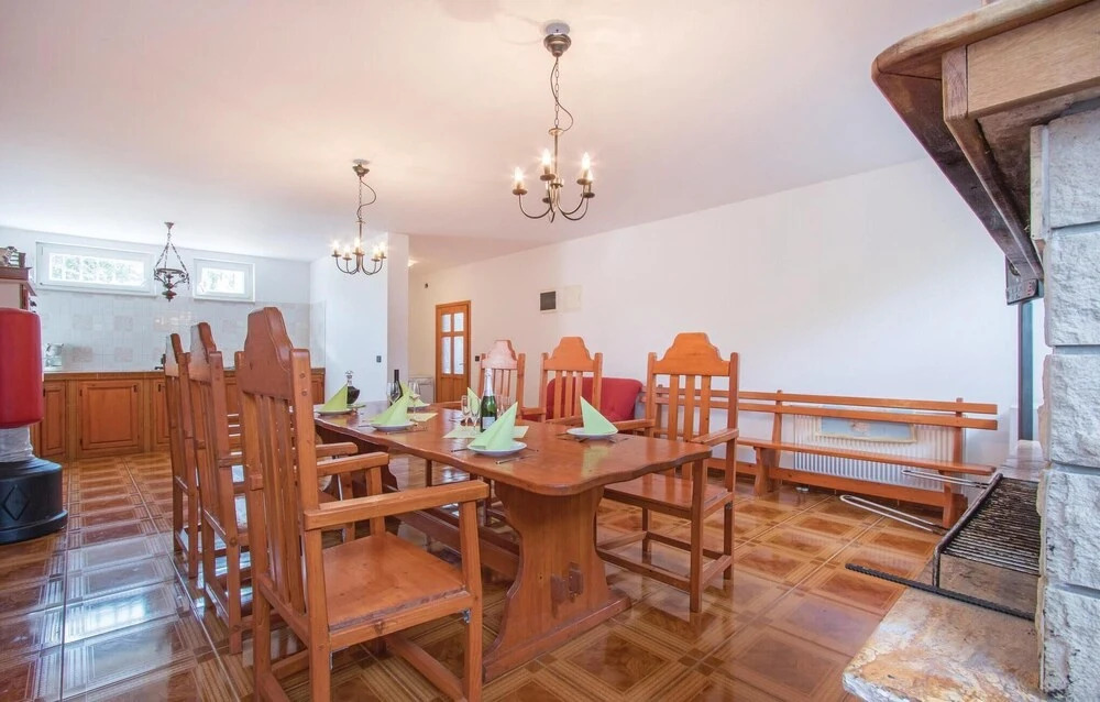 Awesome Home in Vodnjan With Wifi and 2 Bedrooms