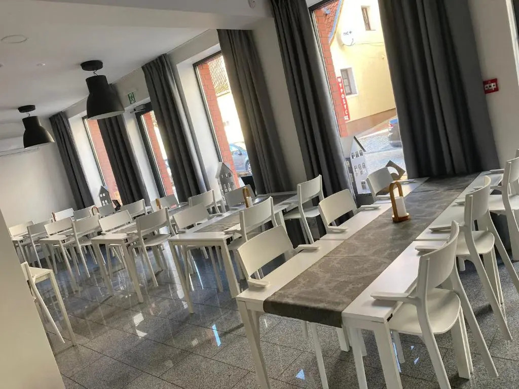 Avanti Resort Mikołajki , w centrum przy jeziorze i promenadzie, śniadanie i obiad lub obiadokolacja w cenie
