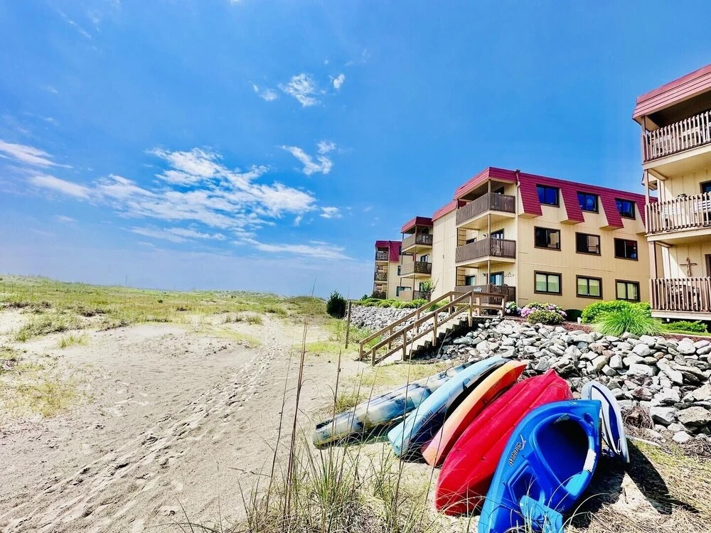 Inlet Point Villas 4c 2 Bedroom Condo by RedAwning