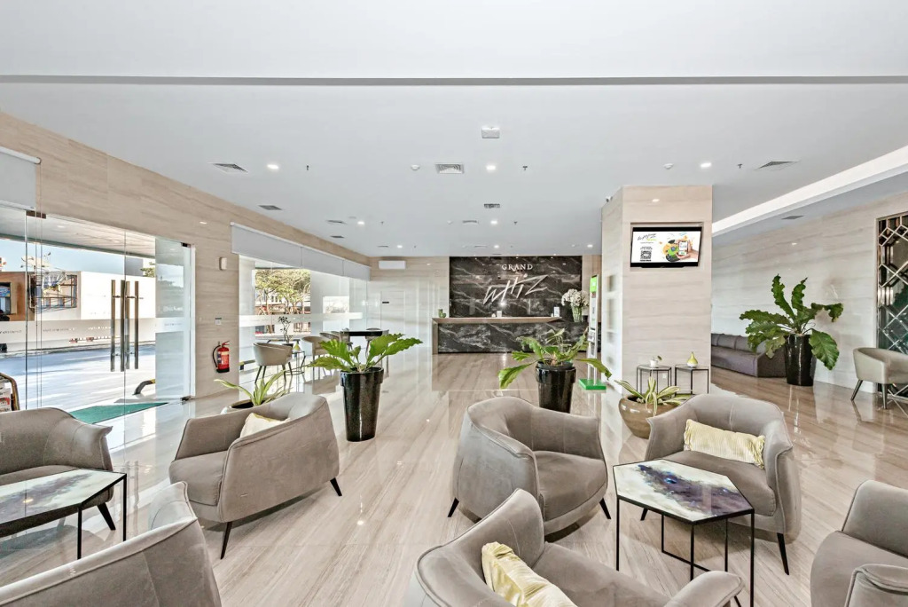 Grand Whiz Megamas Manado