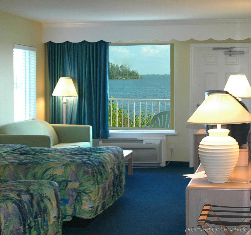 Capt Hirams Resort