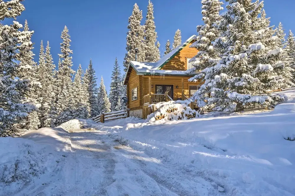Fairplay Cabin w/ Mountain Views ~ 25 Mi to Breck!