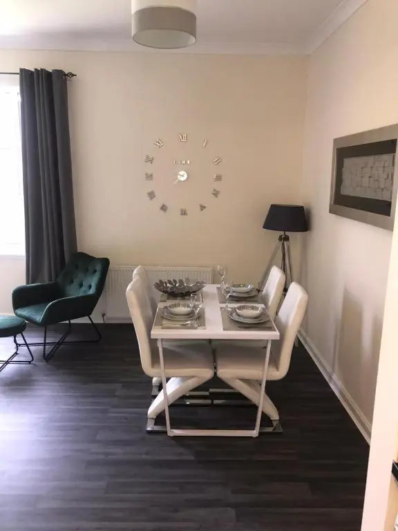 Vogue Apartments