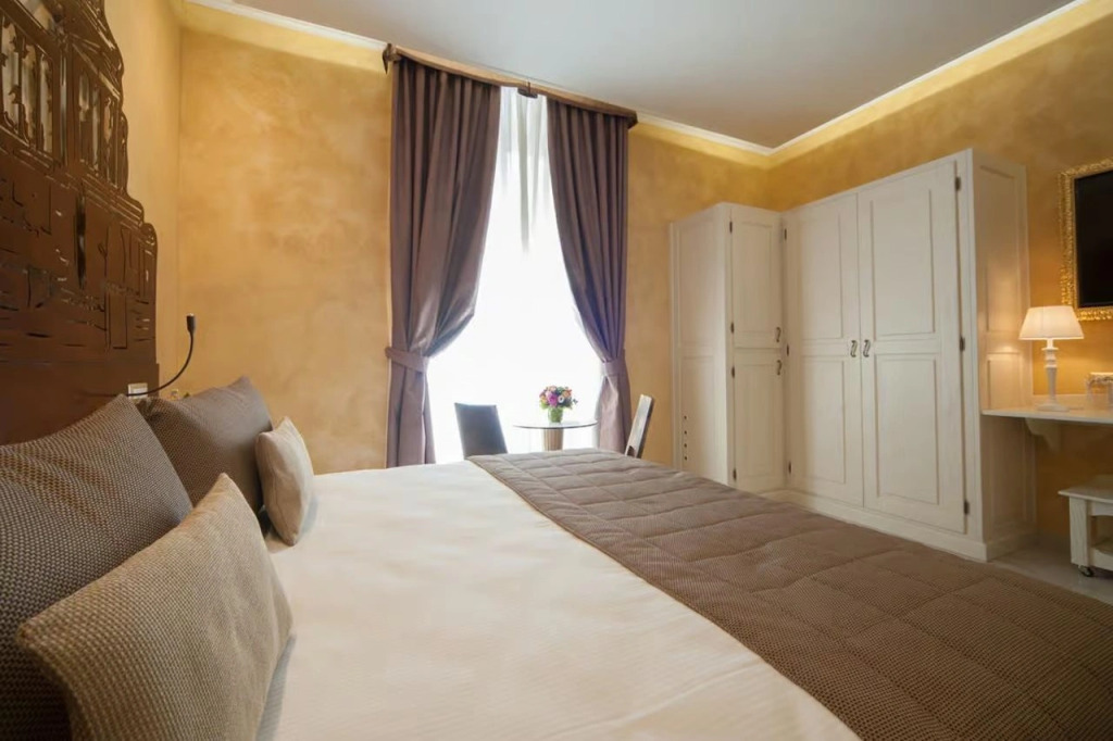 Maison Tritone