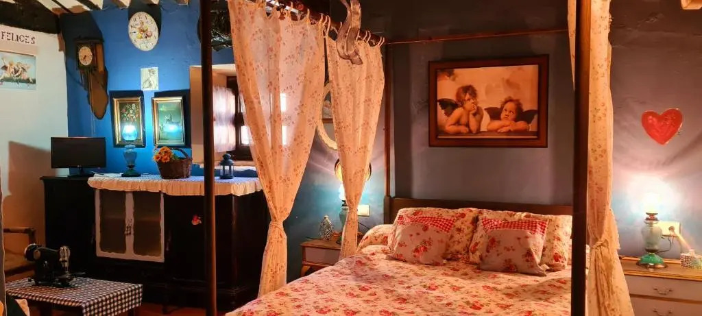 Room in Lodge - Romantic Christmas in a beautiful rural house ideal for a romantic getaway