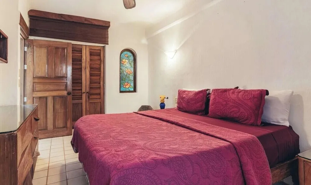 Ocean View 1Br Condo-balcony-beach-pool - 502