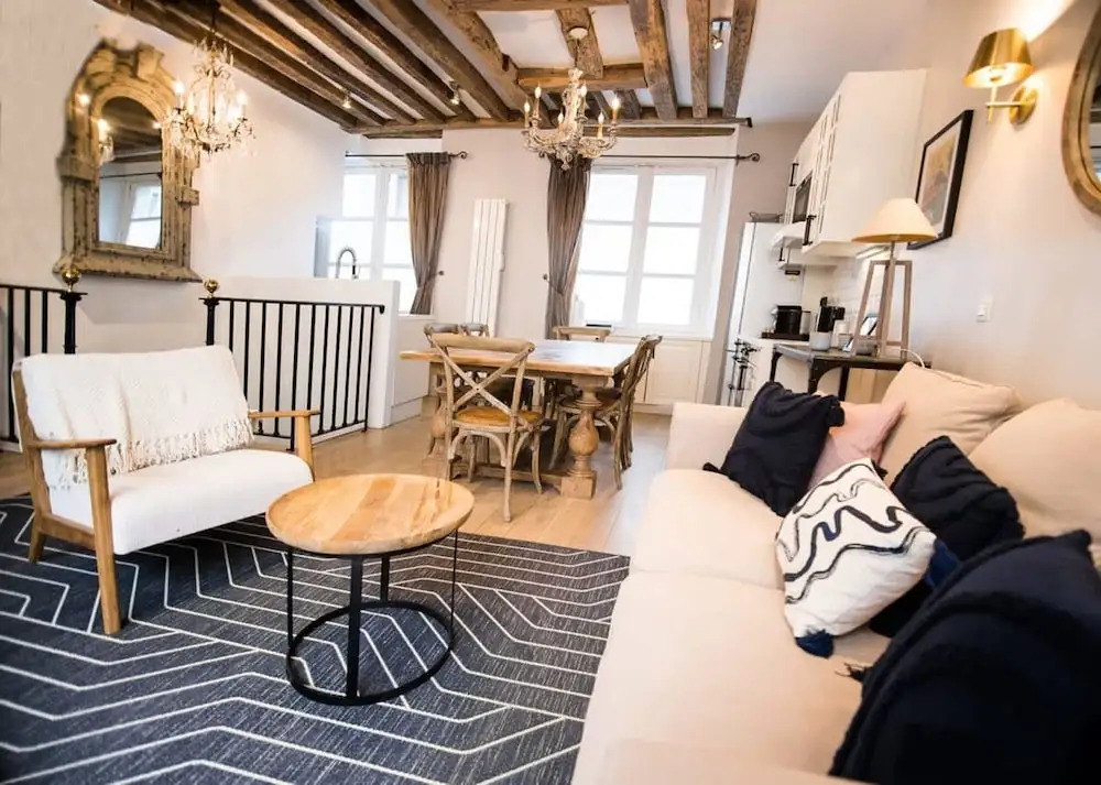 Classy Bourgeois Chic 2 Bedroom Apt in Le Marais