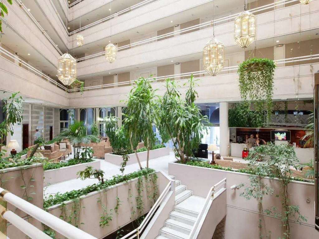 Hotel Granada Center