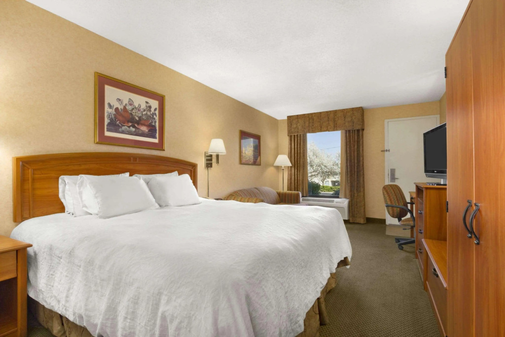 Howard Johnson Greensboro