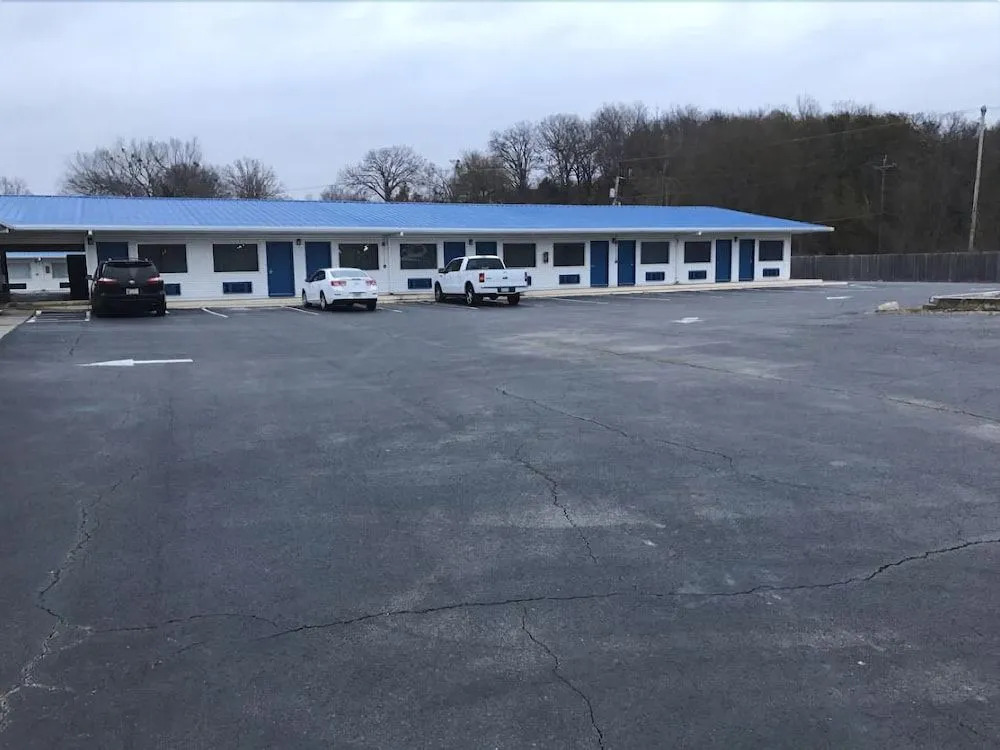 Sallisaw Inn