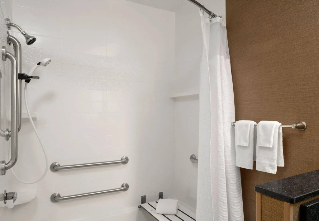 Fairfield Inn & Suites Lima