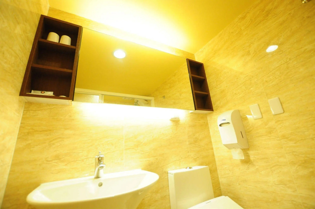 Kindness Hotel - Kaohsiung Main Station