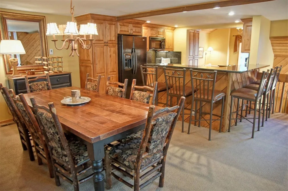 141 Willis Place - 4 Br Townhouse