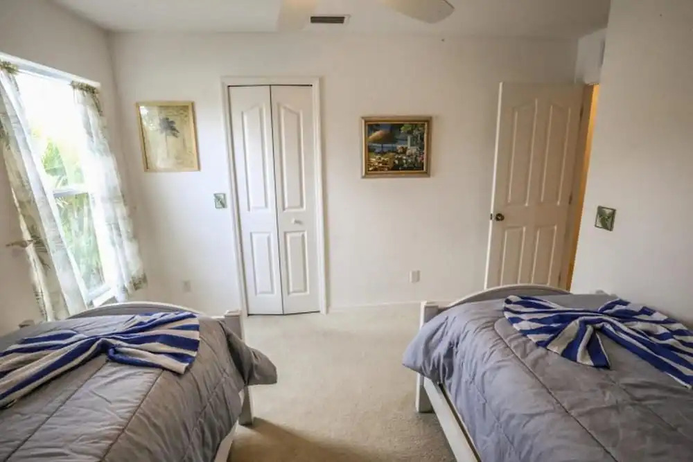 9817 Tonya Ct